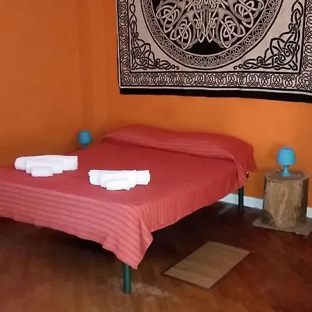 A Due Passi Da... Bed and Breakfast 2*